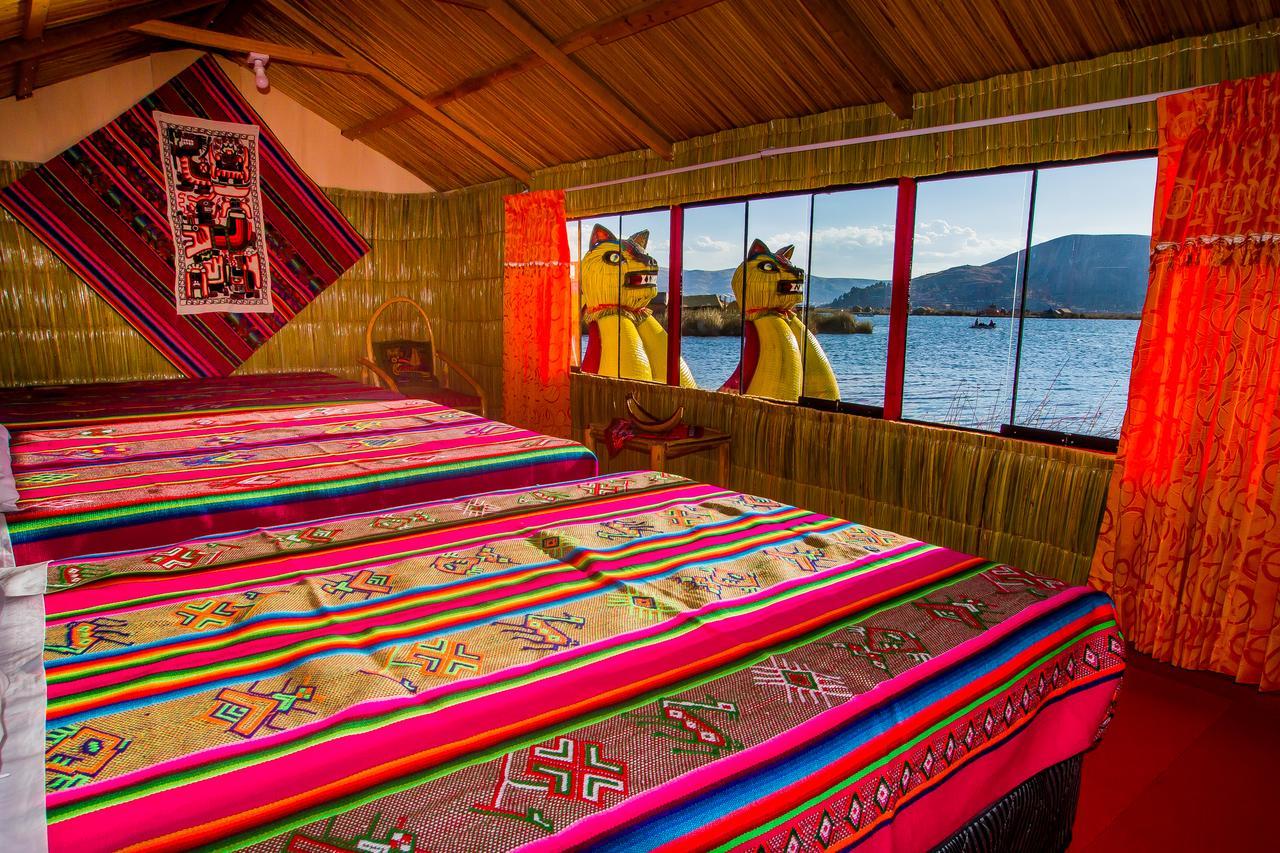 Uros Qhota Uta Lodge Puno Exteriör bild