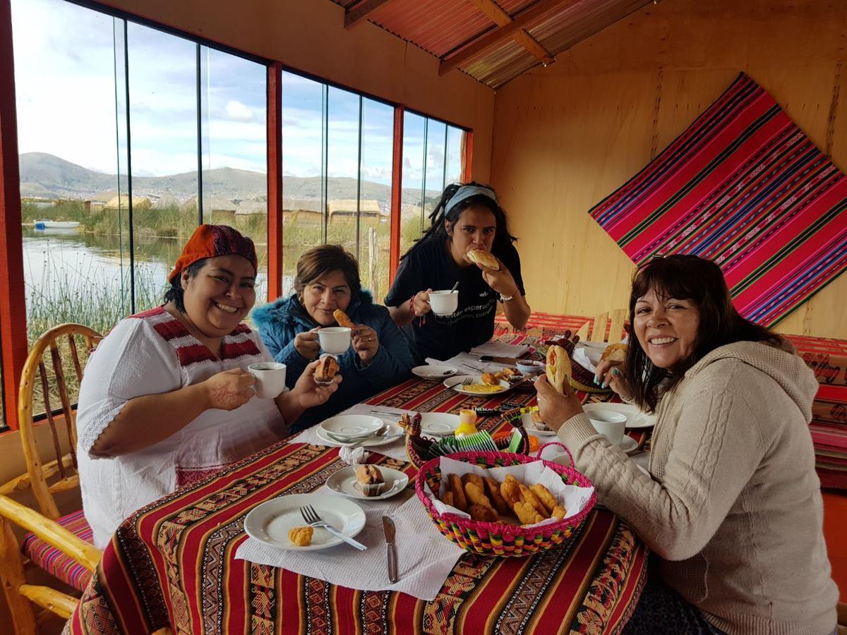 Uros Qhota Uta Lodge Puno Exteriör bild